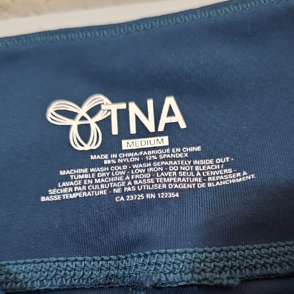 Aritzia TNA Mid-Rise Leggings, Blueish Green, Womens Medium - Picture 5 of 5